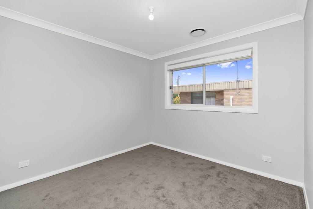 2 Sherwood Road, Temora NSW 2666 - photo 11