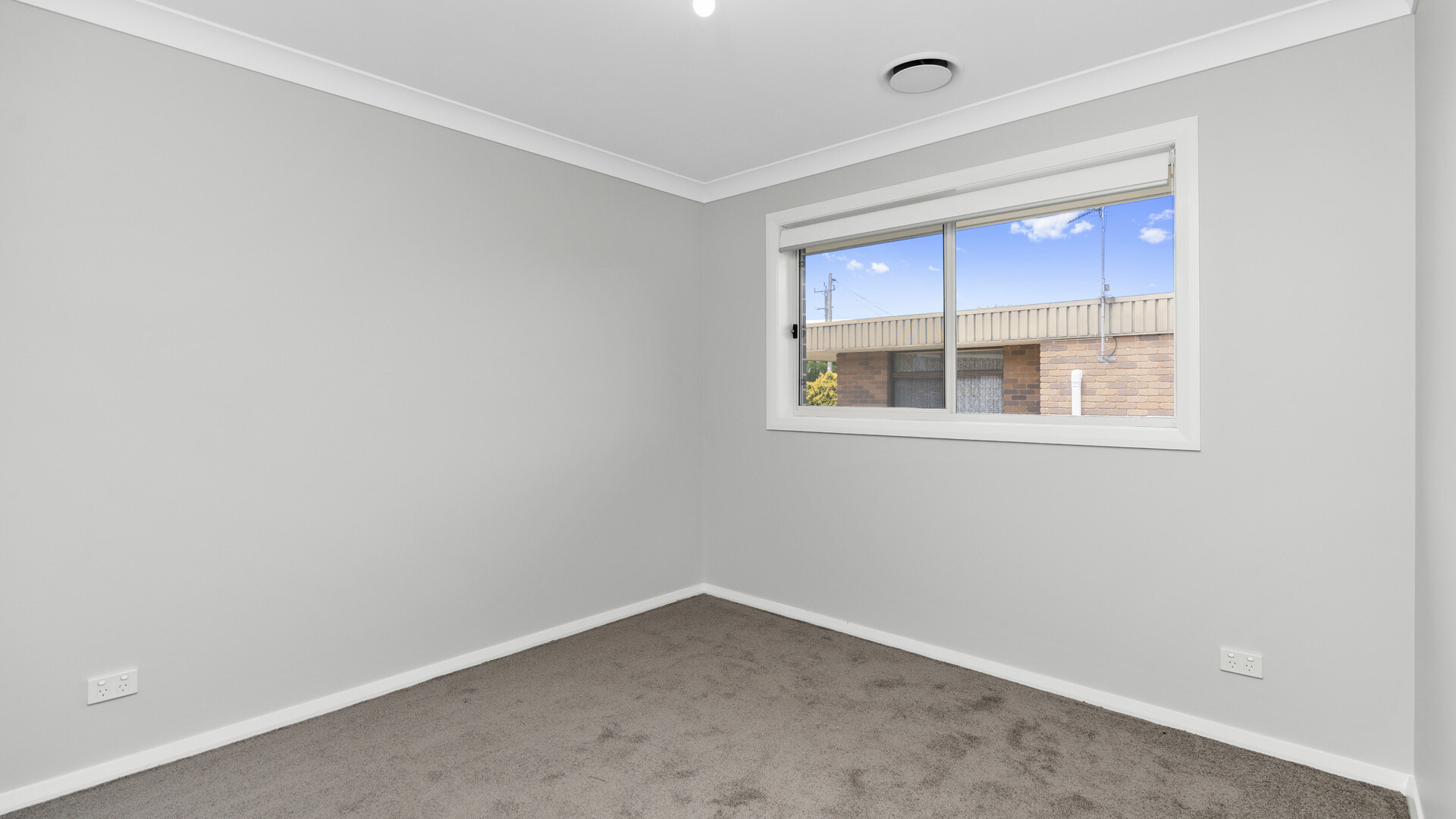 2 Sherwood Road, Temora NSW 2666 - photo 11
