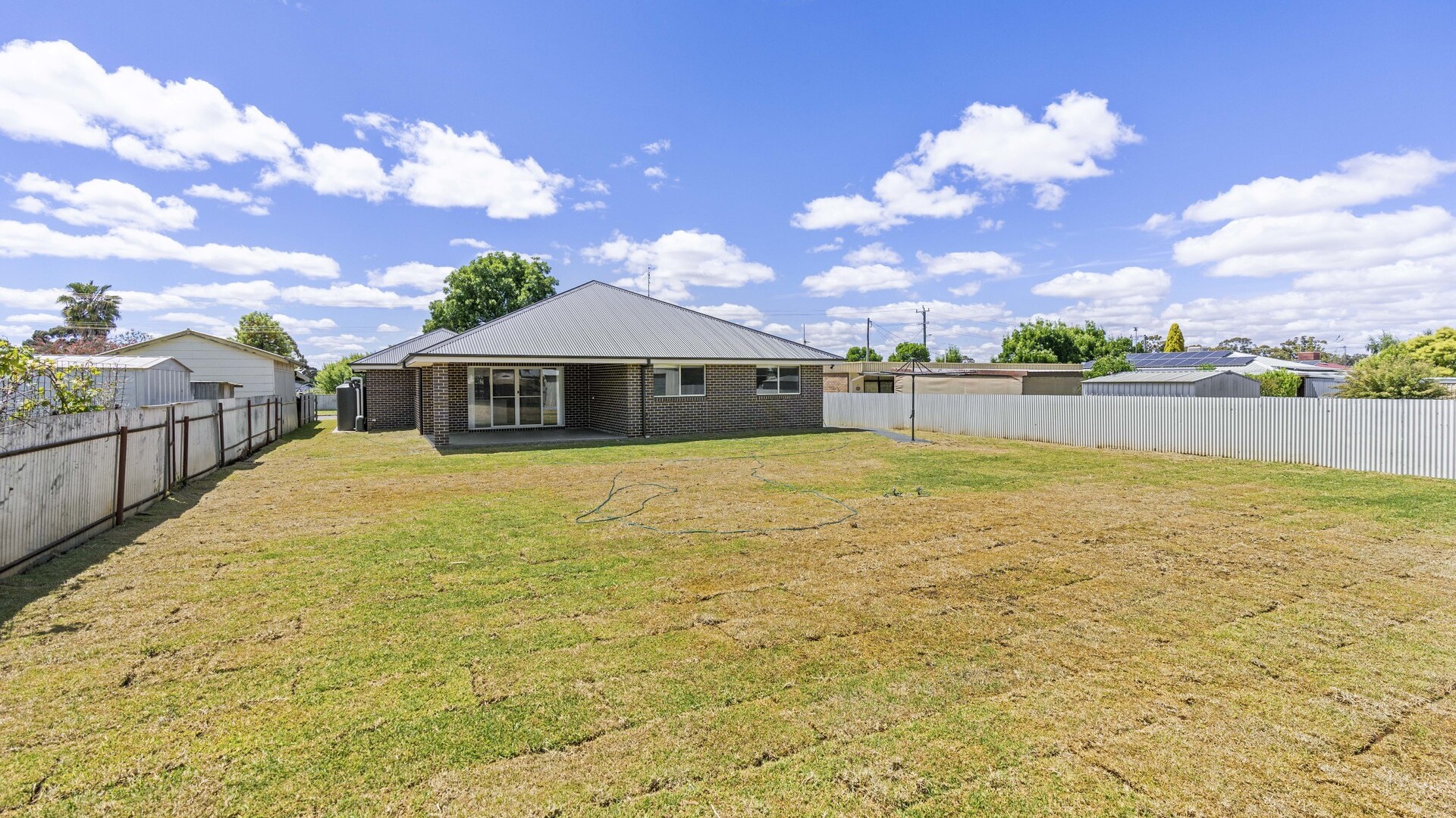 2 Sherwood Road, Temora NSW 2666 - photo 15