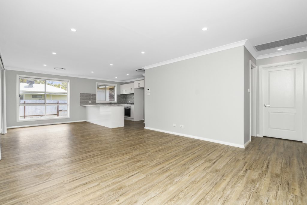2 Sherwood Road, Temora NSW 2666 - photo 5