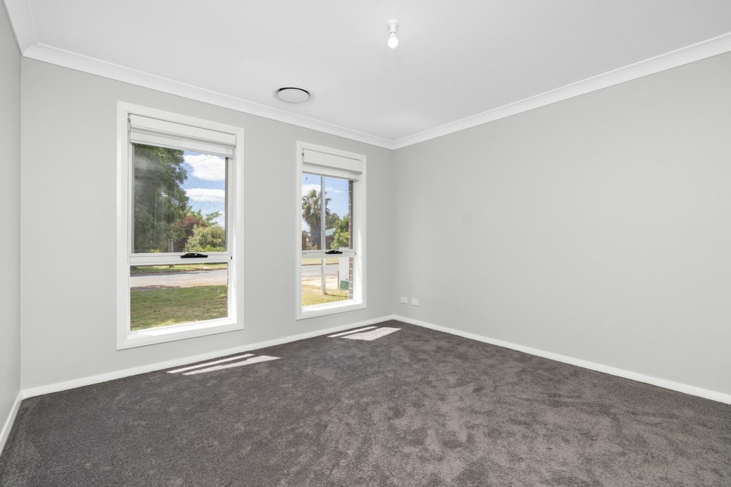 2 Sherwood Road, Temora NSW 2666 - photo 7