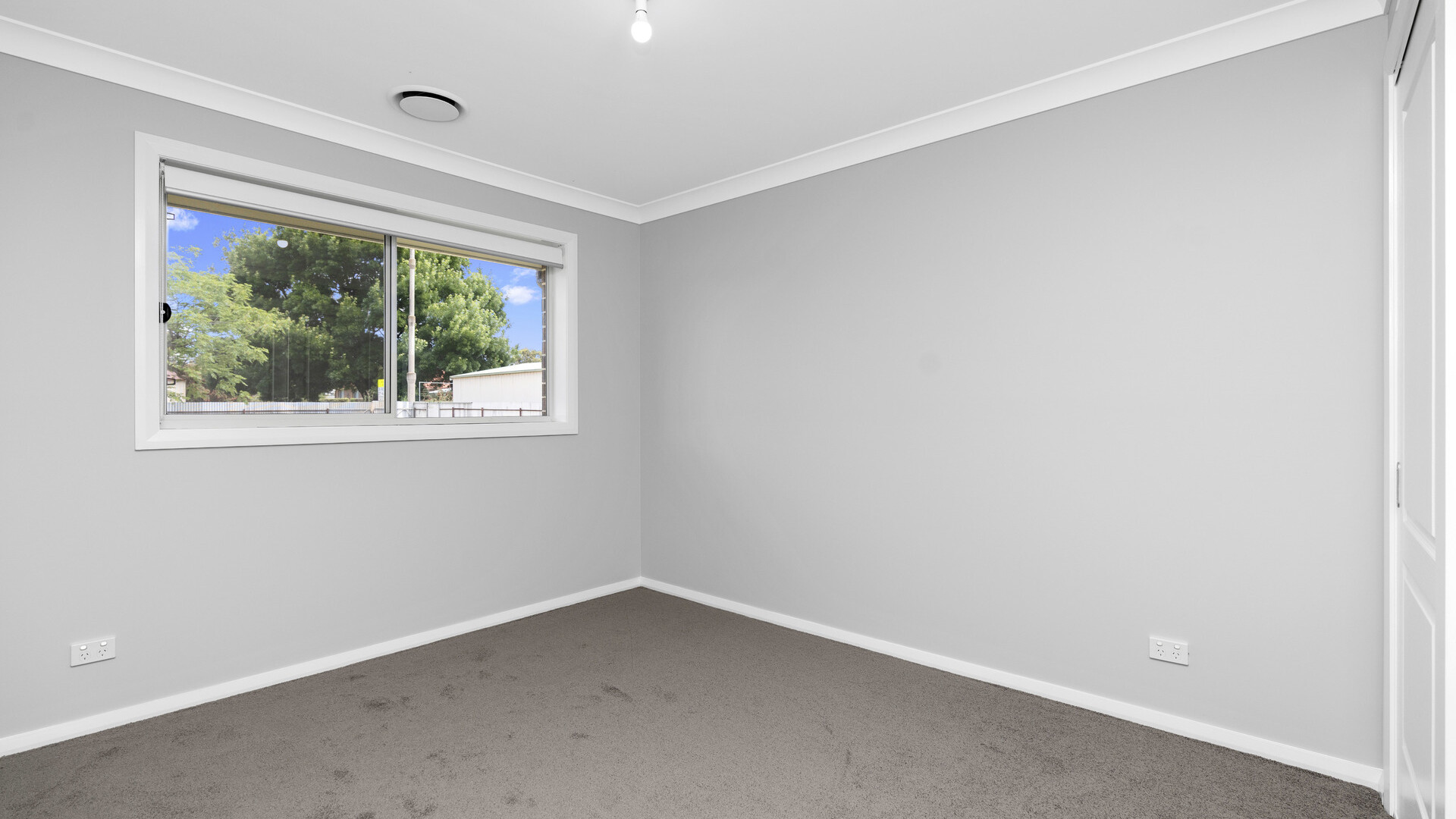 2 Sherwood Road, Temora NSW 2666 - photo 10