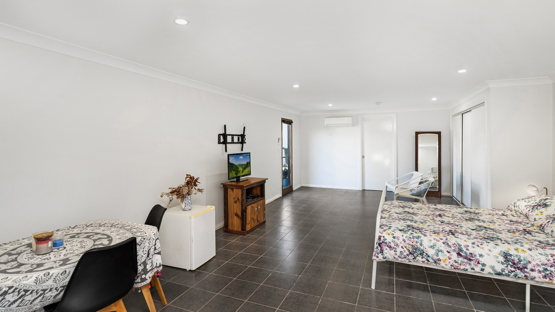 154 Crowley Street, Temora NSW 2666 - photo 12