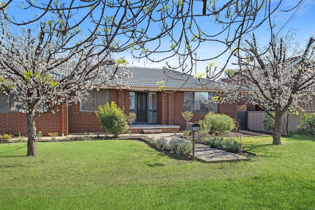 154 Crowley Street, Temora NSW 2666 - photo 14