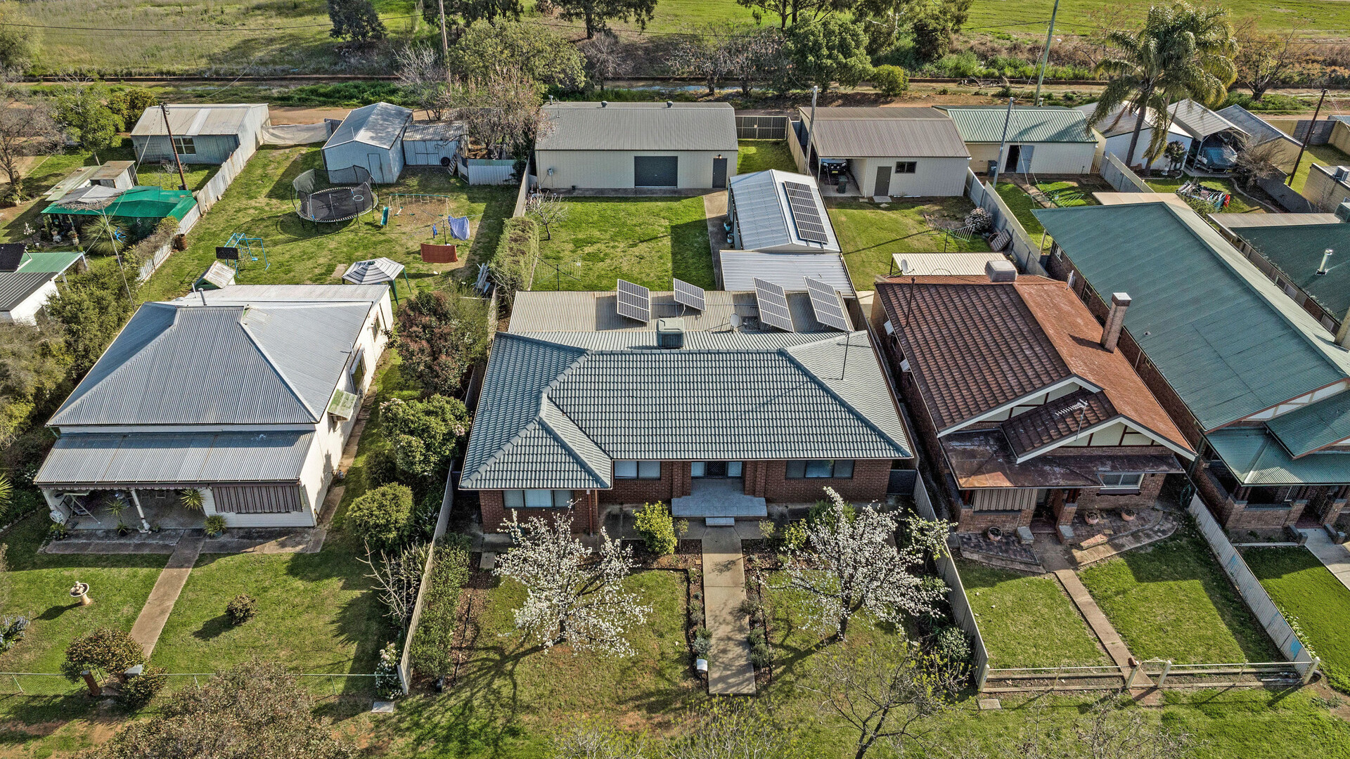 154 Crowley Street, Temora NSW 2666 - photo 15