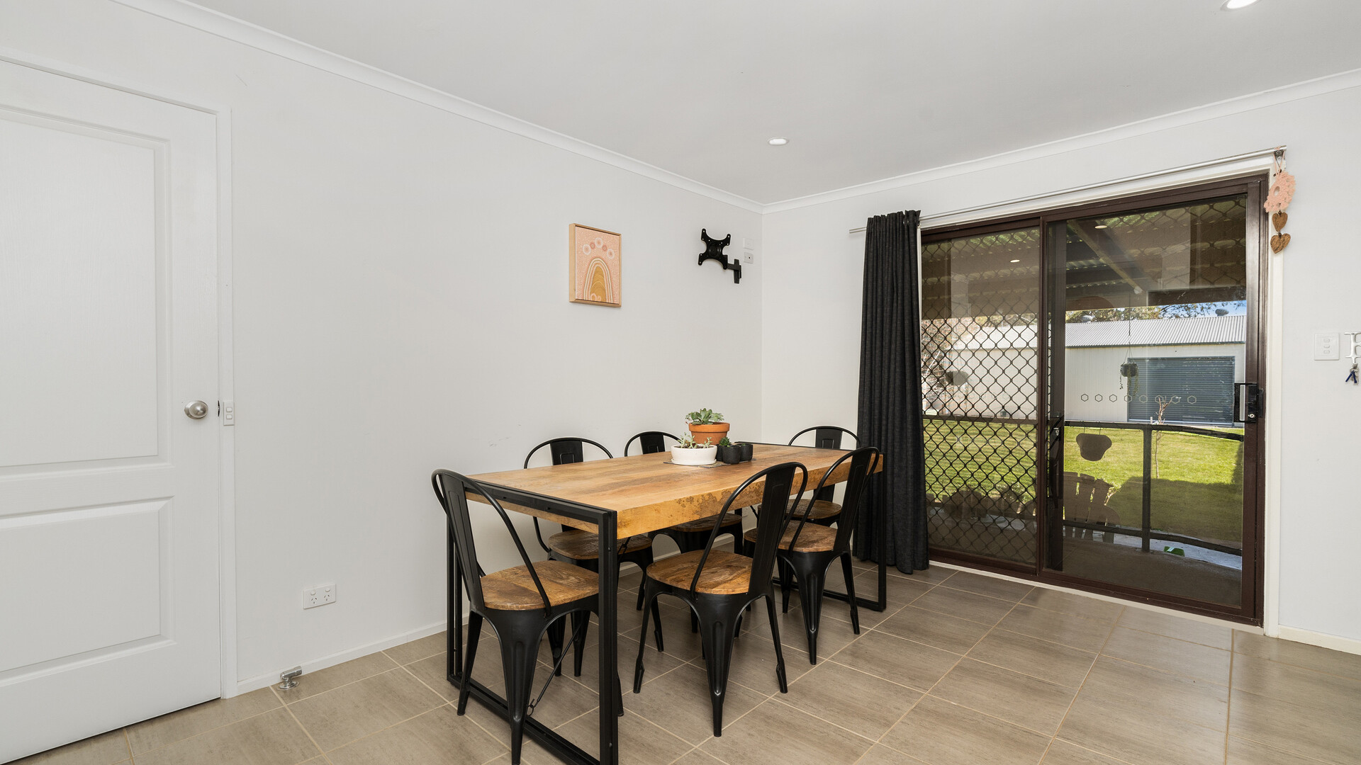 154 Crowley Street, Temora NSW 2666 - photo 7