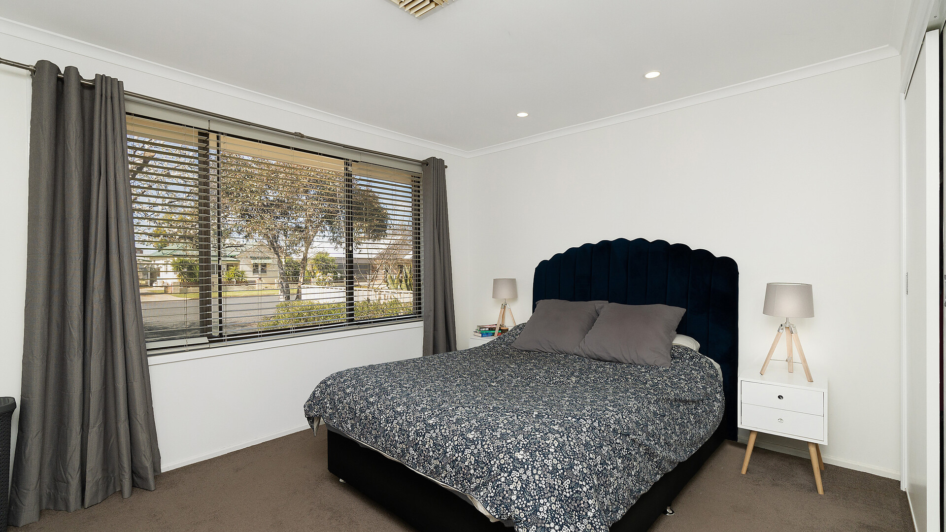 154 Crowley Street, Temora NSW 2666 - photo 8