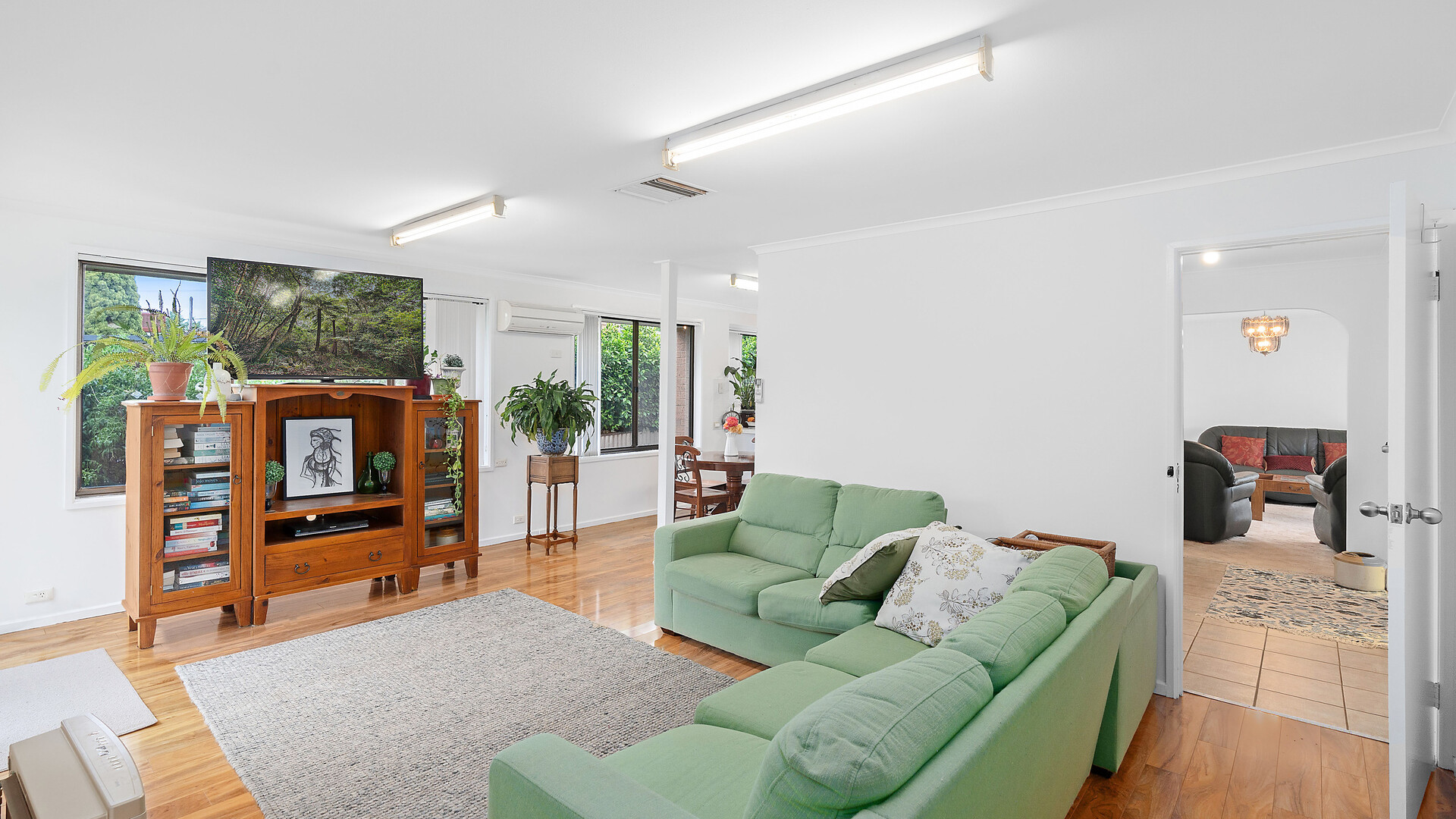 40 Jellicoe Street, Temora NSW 2666 - photo 2