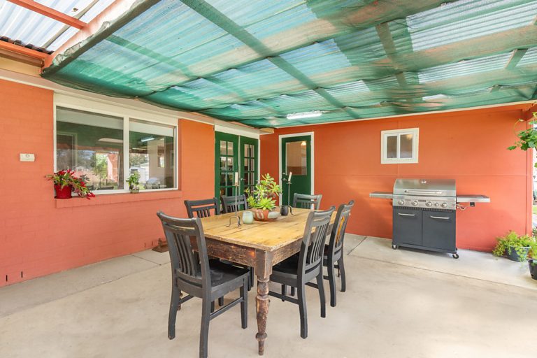 69 Balleroo Crescent, Glenfield Park NSW 2650 - photo 11