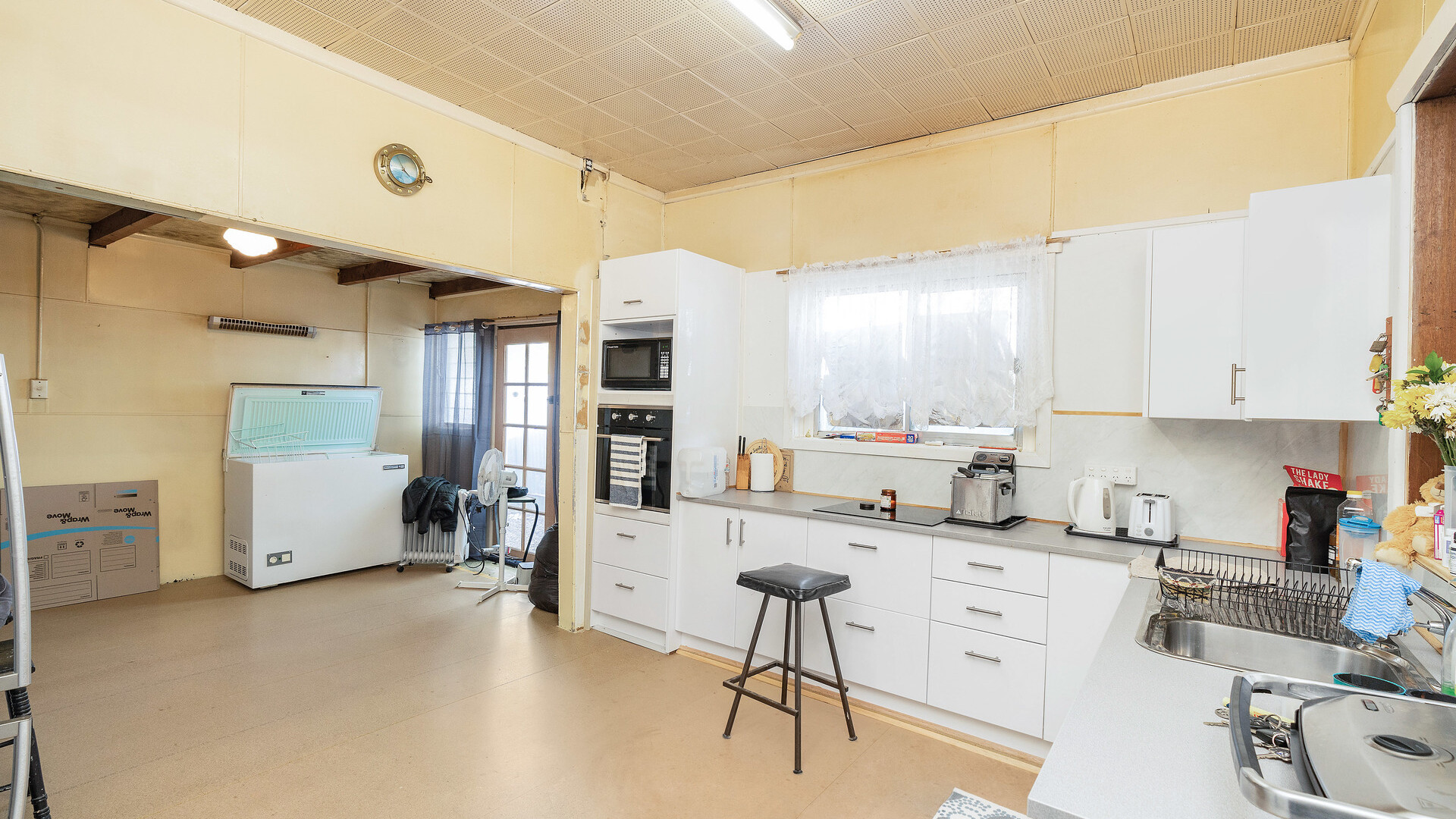 23 Frederica Street, Narrandera NSW 2700 - photo 2