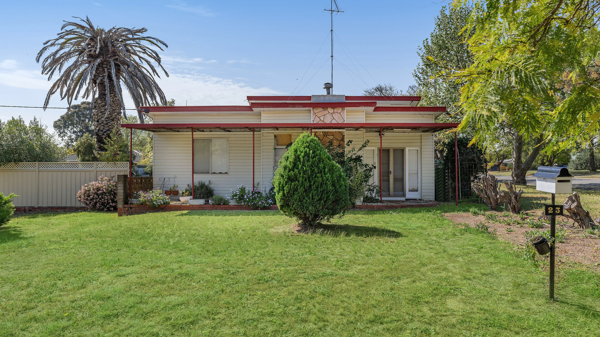 23 Frederica Street, Narrandera NSW 2700 - McGrath Riverina