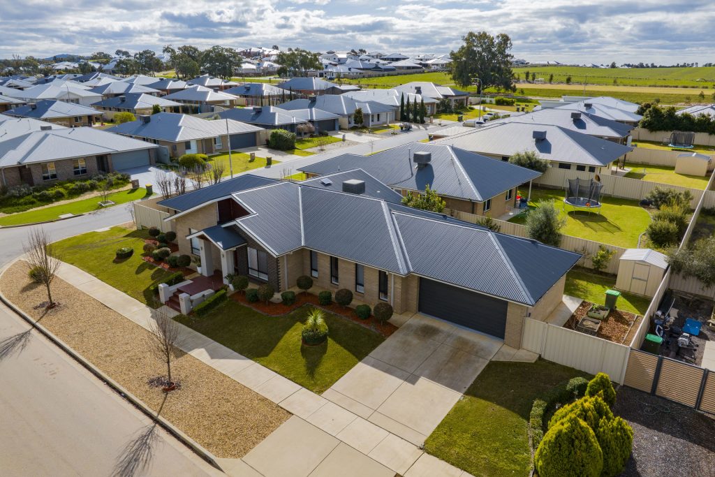 21 Cunjegong Loop, Gobbagombalin NSW 2650 - photo 2