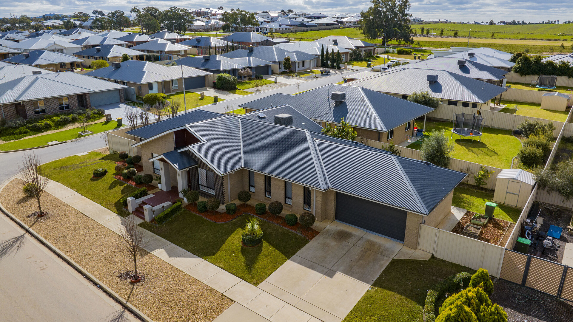 21 Cunjegong Loop, Gobbagombalin NSW 2650 - photo 2