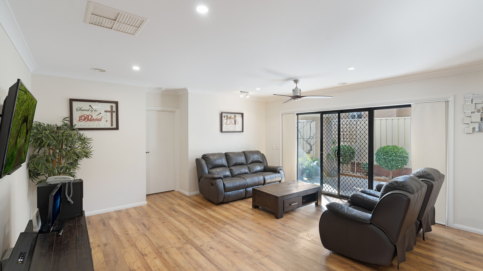 21 Cunjegong Loop, Gobbagombalin NSW 2650 - photo 6