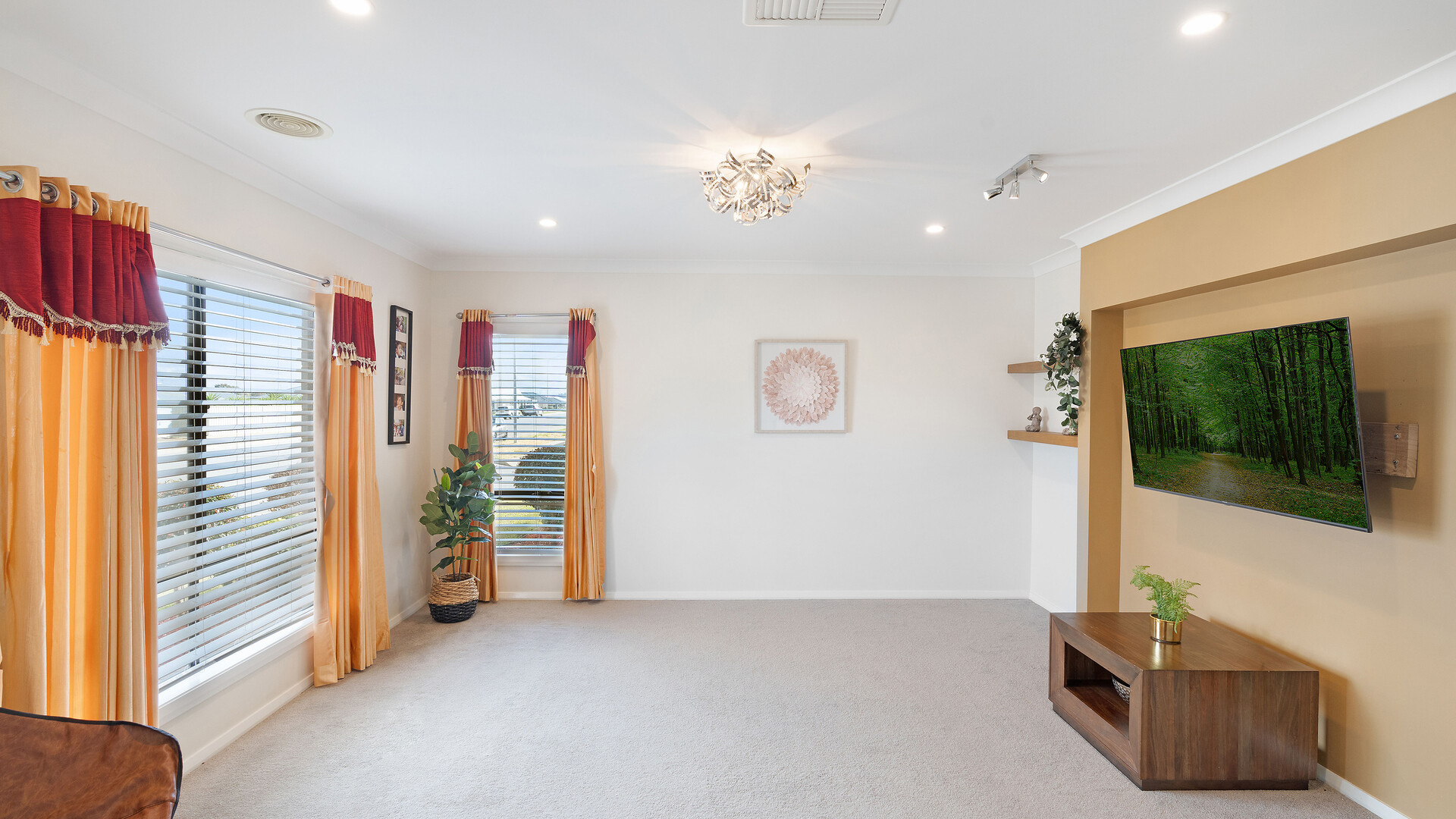 21 Cunjegong Loop, Gobbagombalin NSW 2650 - photo 7