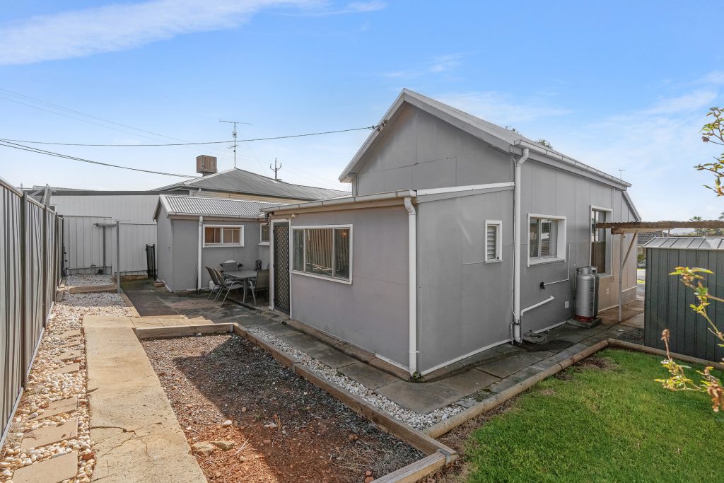 35A Wandoo Street, Leeton NSW 2705 - photo 11