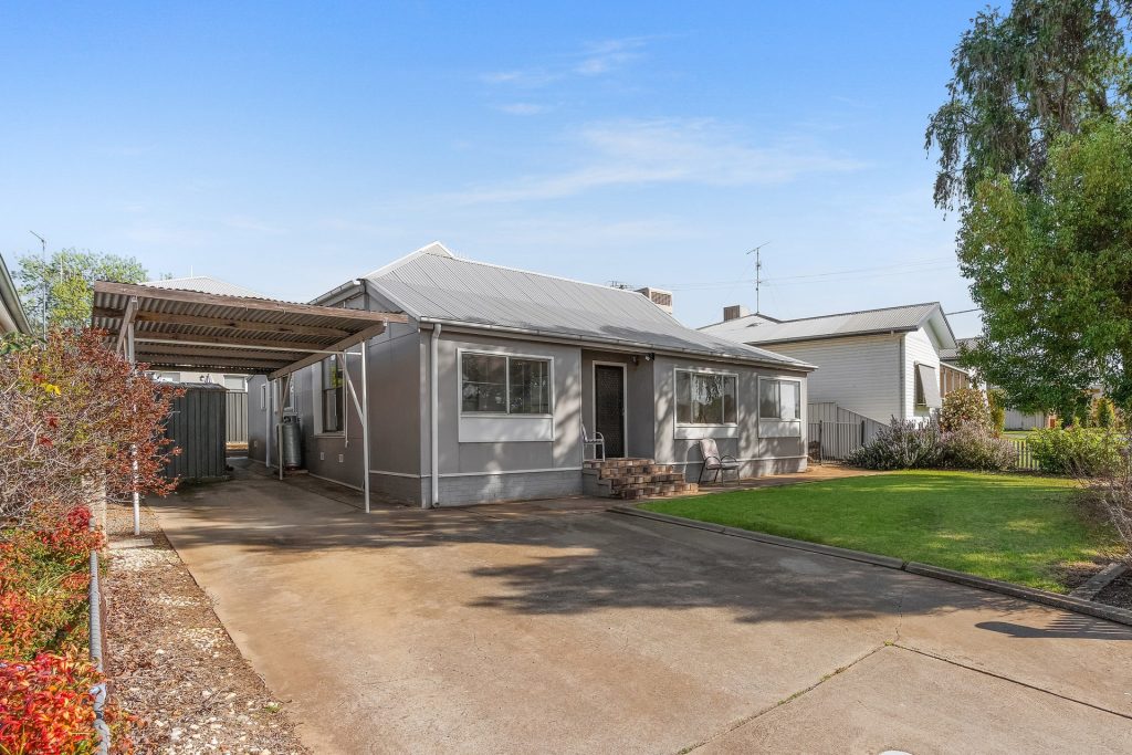 35A Wandoo Street, Leeton NSW 2705 - McGrath Riverina