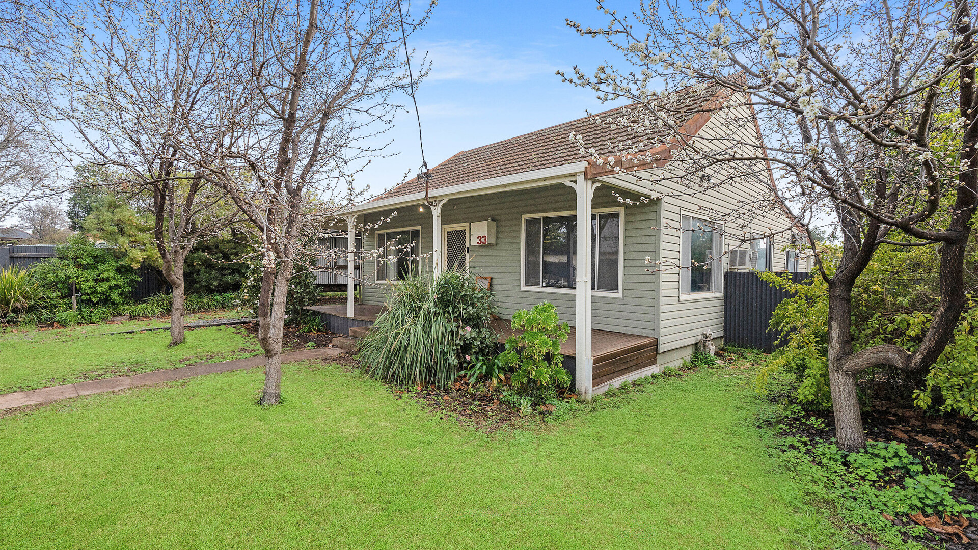33 Dundas Street, Narrandera NSW 2700 - photo 2