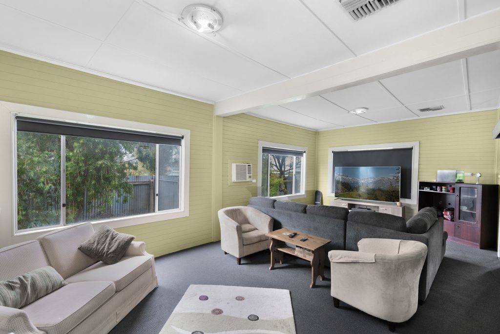 33 Dundas Street, Narrandera NSW 2700 - photo 4