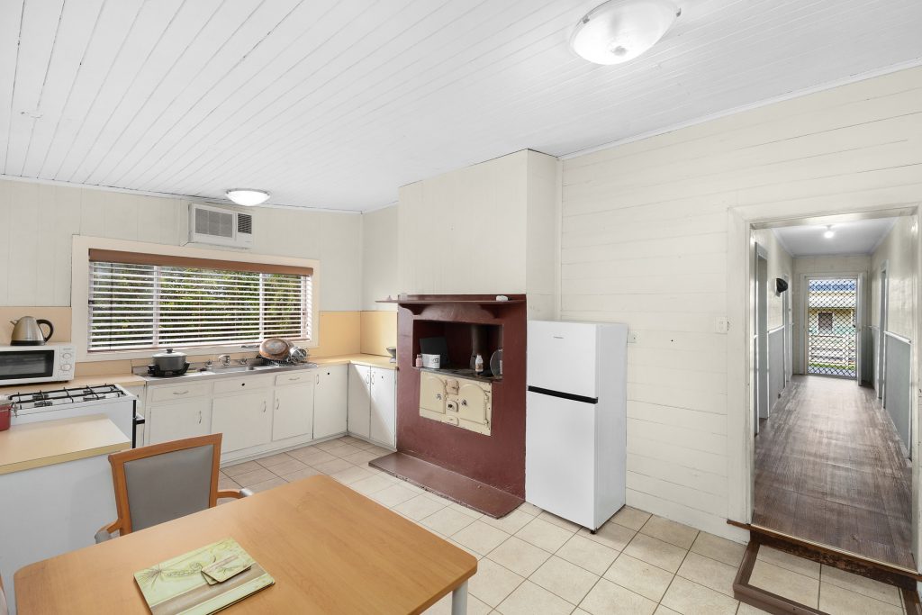33 Dundas Street, Narrandera NSW 2700 - photo 5