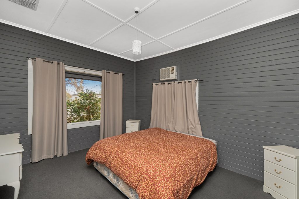 33 Dundas Street, Narrandera NSW 2700 - photo 6