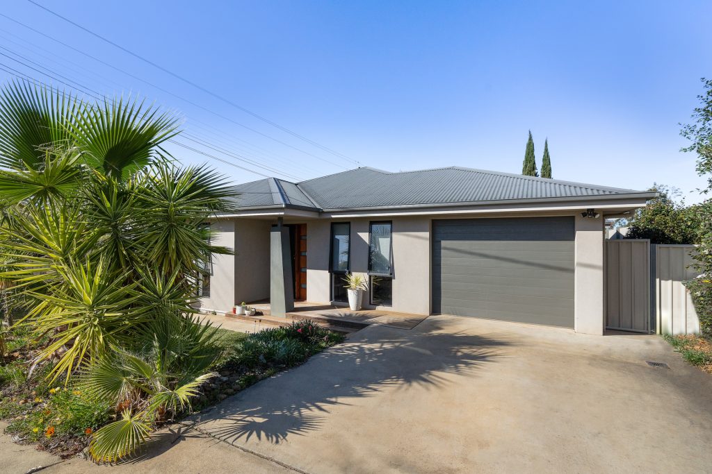 2A Douglas Street, Narrandera NSW 2700 - McGrath Riverina