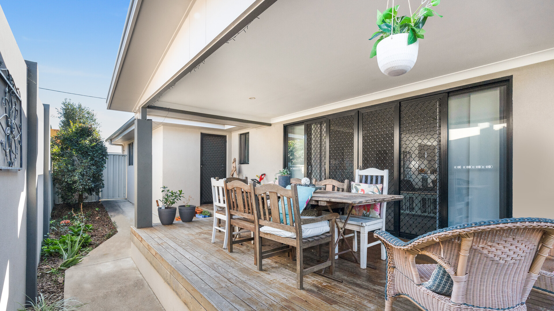 2A Douglas Street, Narrandera NSW 2700 - photo 12