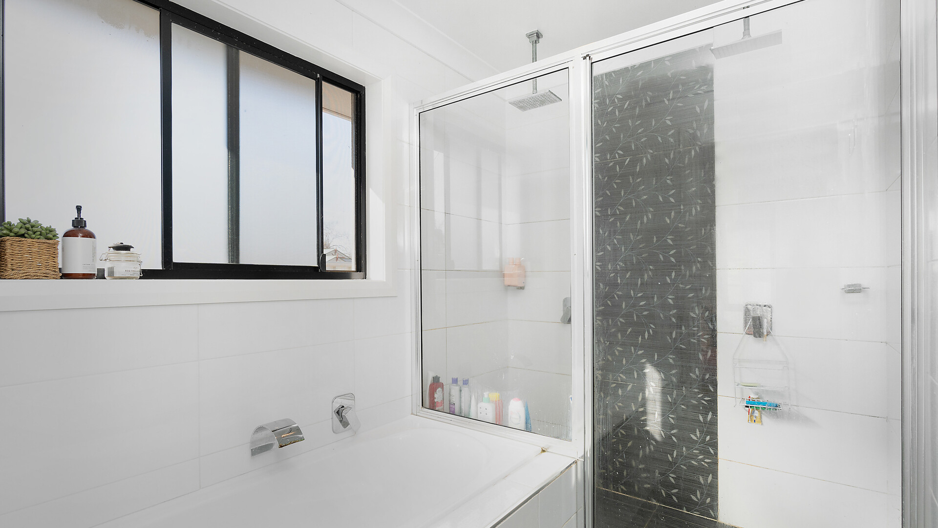 2A Douglas Street, Narrandera NSW 2700 - photo 3