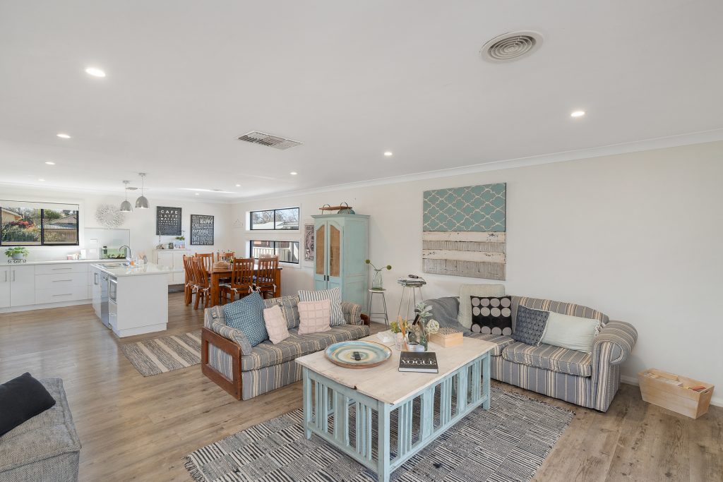 2A Douglas Street, Narrandera NSW 2700 - photo 10