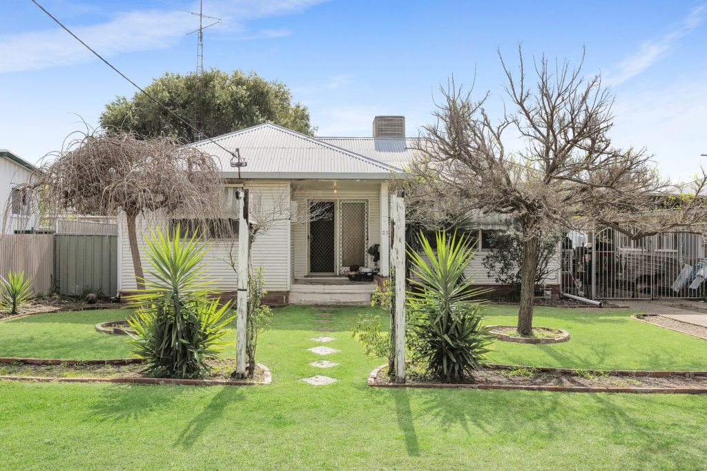 23 Dalgetty Street, Narrandera NSW 2700 - McGrath Riverina