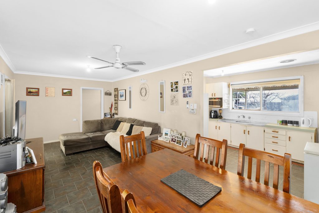 23 Dalgetty Street, Narrandera NSW 2700 - photo 3