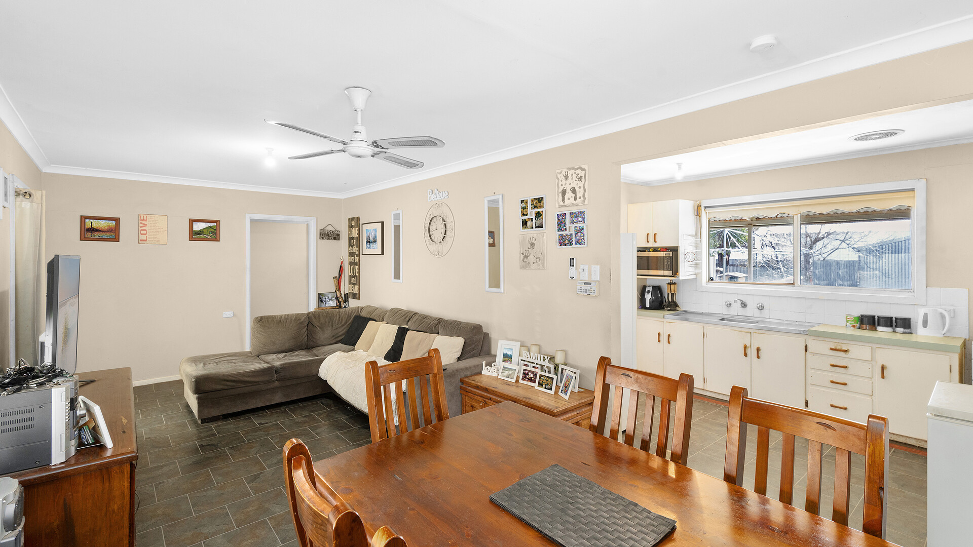 23 Dalgetty Street, Narrandera NSW 2700 - photo 3