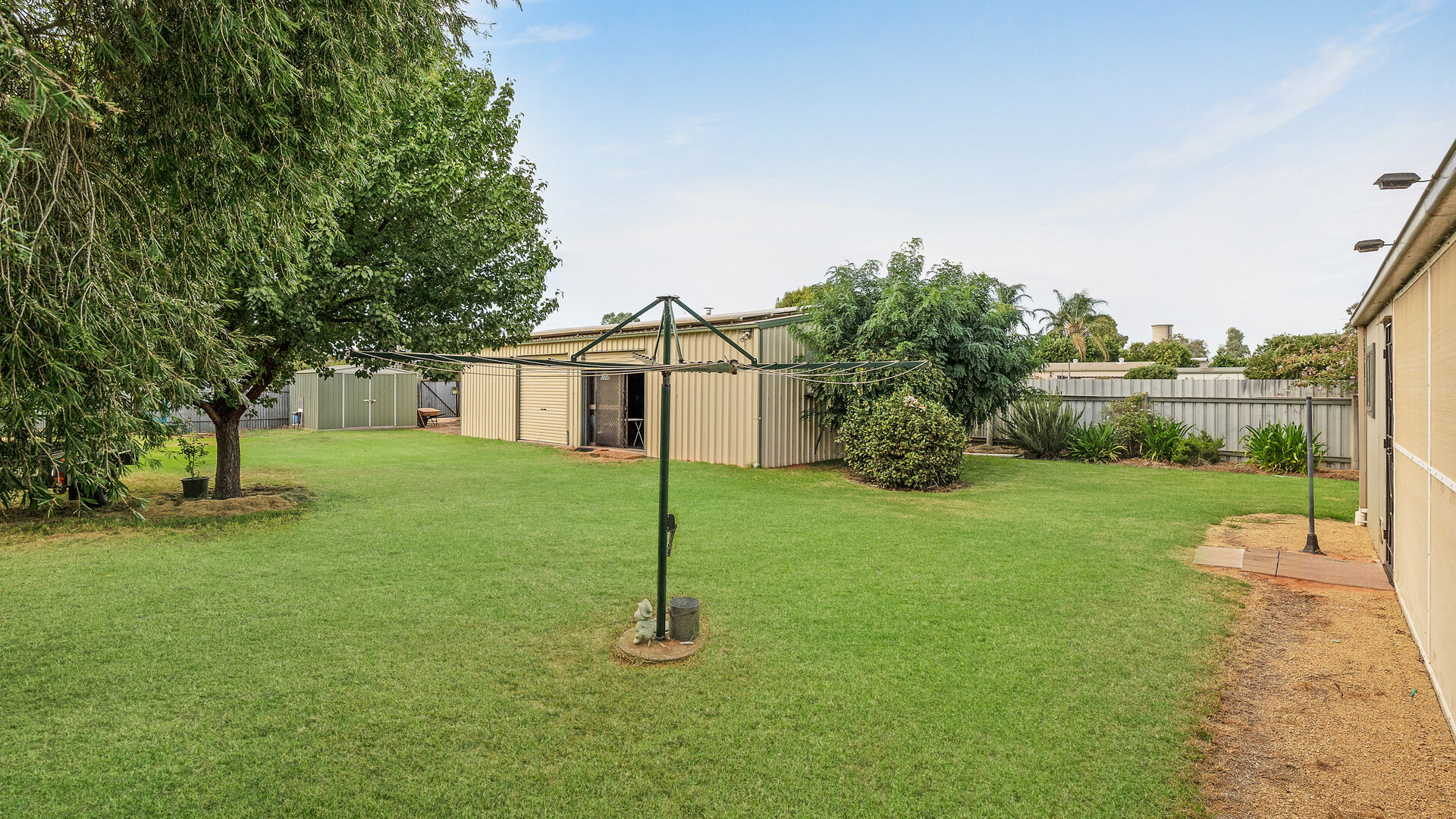42 Main Avenue, Yanco NSW 2703 - photo 13