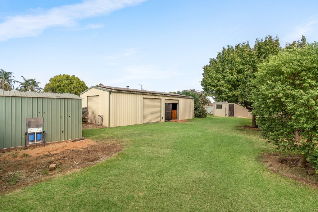 42 Main Avenue, Yanco NSW 2703 - photo 14