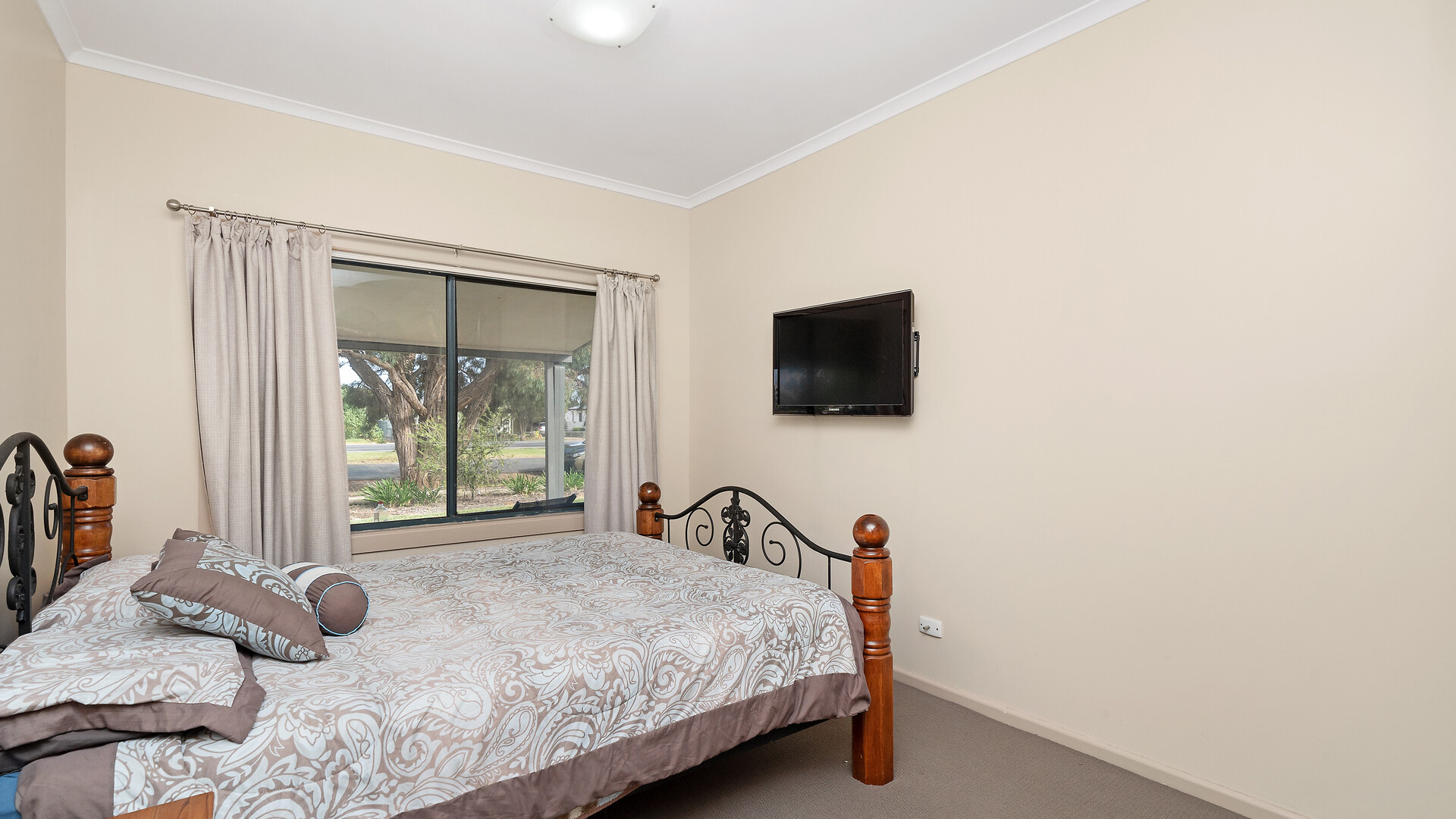 42 Main Avenue, Yanco NSW 2703 - photo 8
