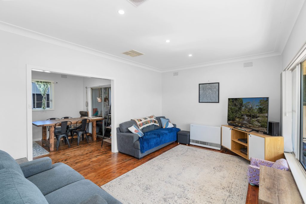 19 Russet Street, Leeton NSW 2705 - photo 2