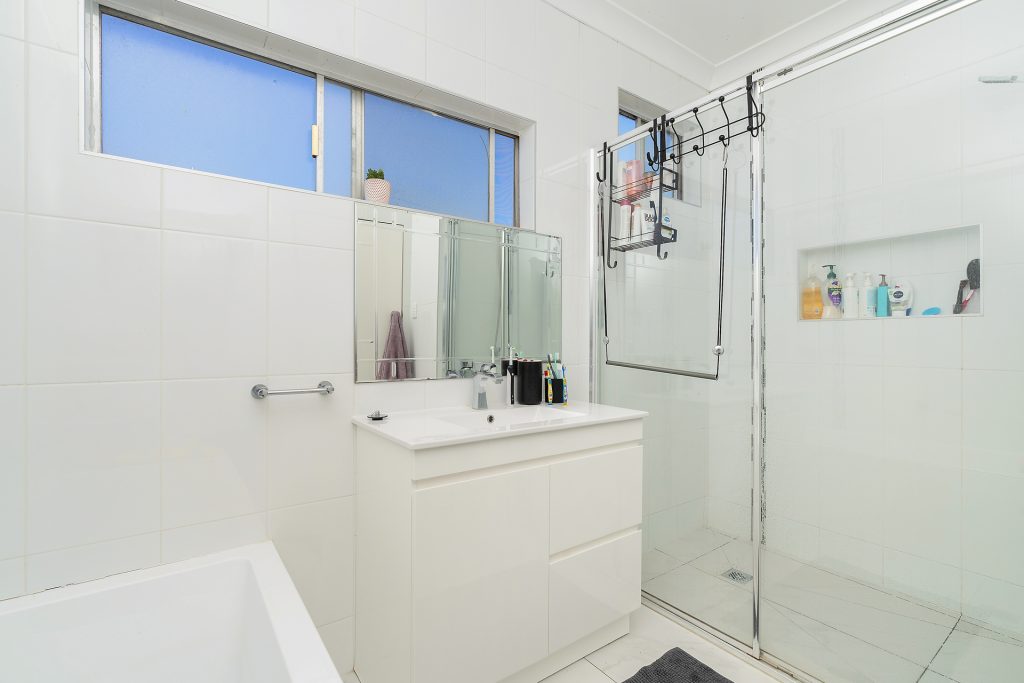 19 Russet Street, Leeton NSW 2705 - photo 7