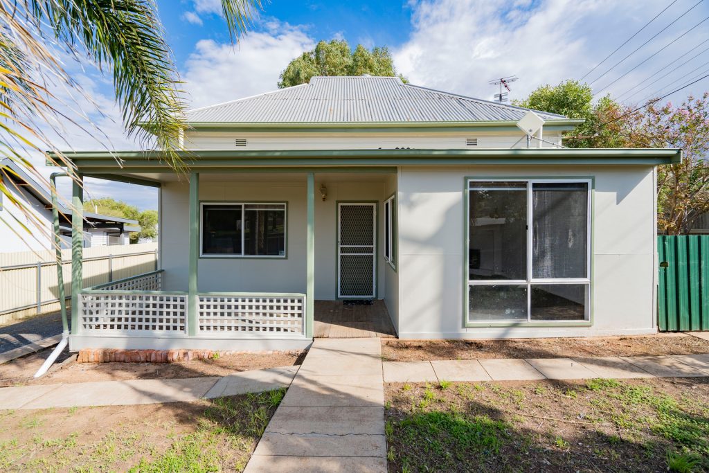 12 Adams Street, Narrandera NSW 2700 - McGrath Riverina