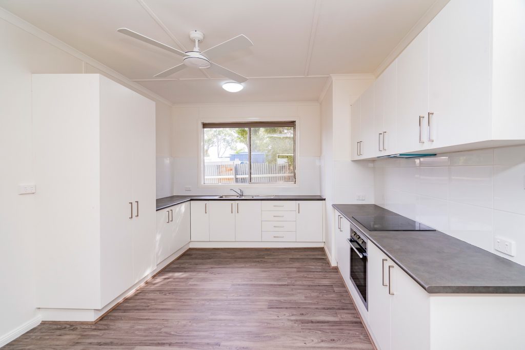12 Adams Street, Narrandera NSW 2700 - photo 5