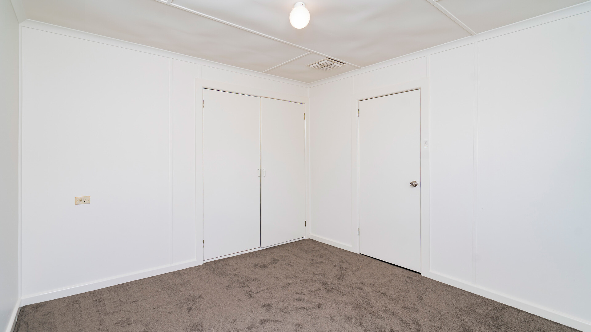 12 Adams Street, Narrandera NSW 2700 - photo 6