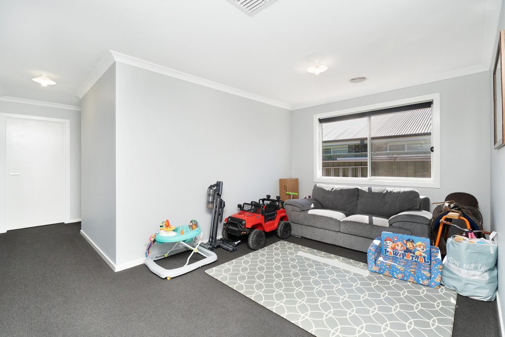 52 Lacebark Drive, Forest Hill NSW 2651 - photo 12