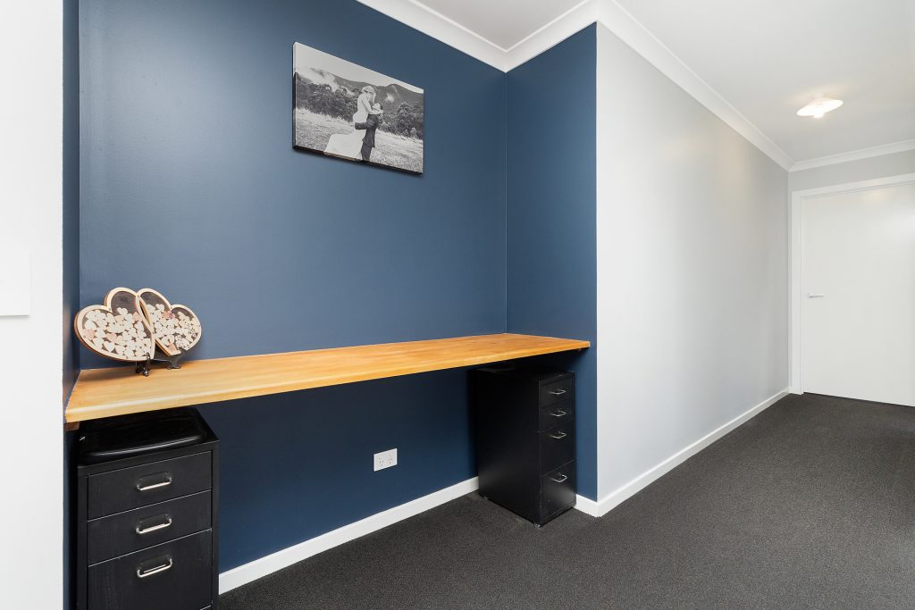 52 Lacebark Drive, Forest Hill NSW 2651 - photo 13