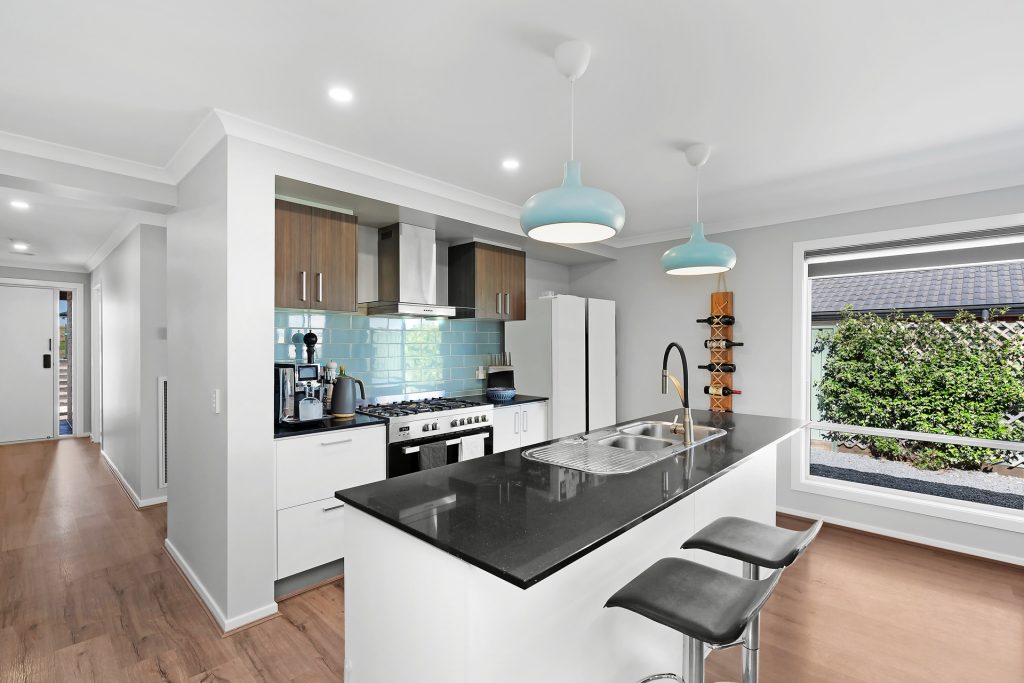 52 Lacebark Drive, Forest Hill NSW 2651 - photo 5