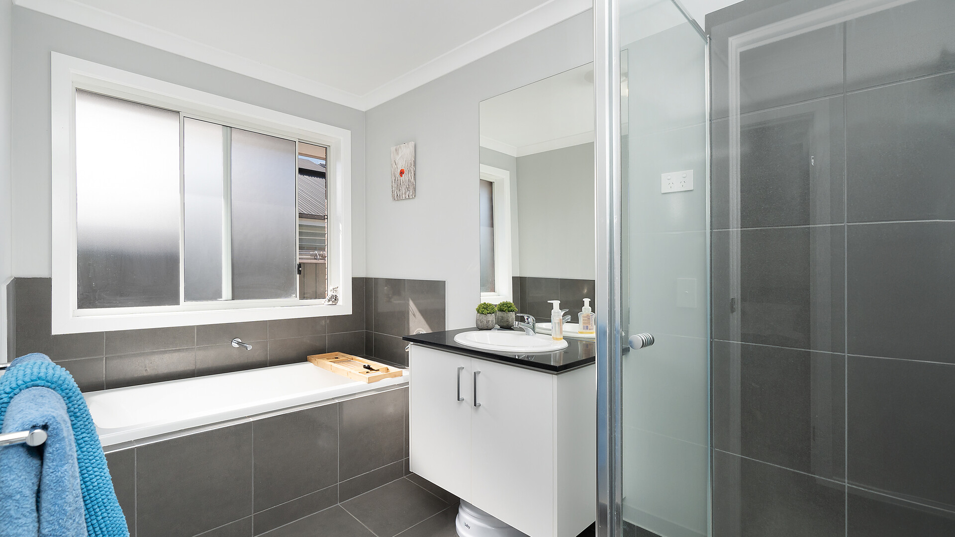 52 Lacebark Drive, Forest Hill NSW 2651 - photo 7