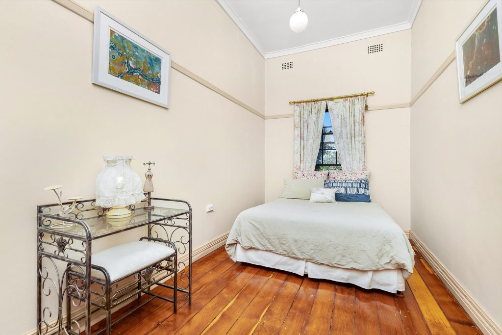 154 Larmer Street, Narrandera NSW 2700 - photo 15