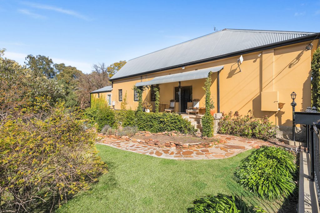 154 Larmer Street, Narrandera NSW 2700 - photo 24