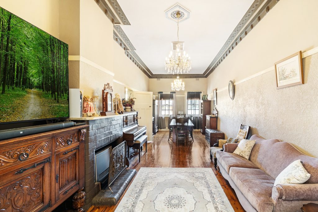 154 Larmer Street, Narrandera NSW 2700 - photo 5