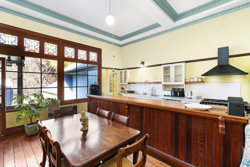 154 Larmer Street, Narrandera NSW 2700 - photo 8