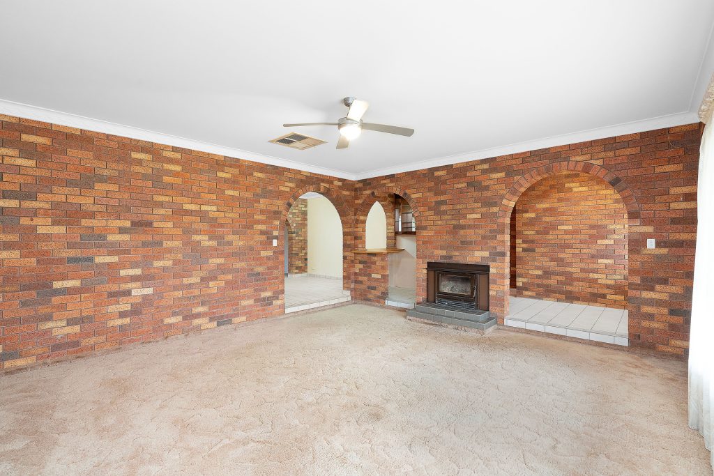 24 Demamiel Street, Darlington Point NSW 2706 - photo 2