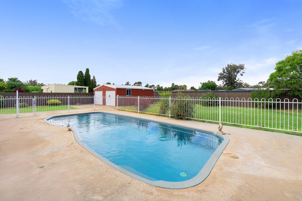 24 Demamiel Street, Darlington Point NSW 2706 - photo 12